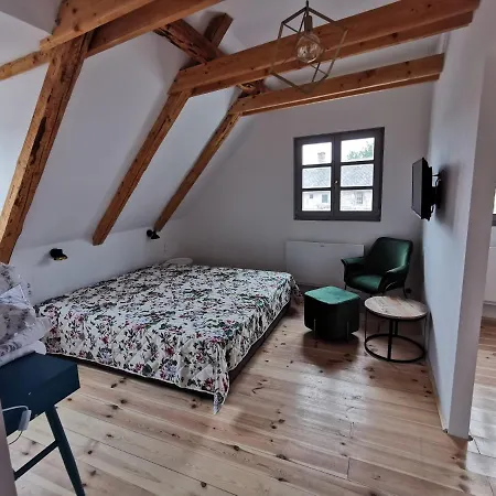 Fuegekert - Bed&wine 4* Zánka