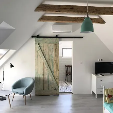 Fuegekert - Bed&wine 4* Zánka