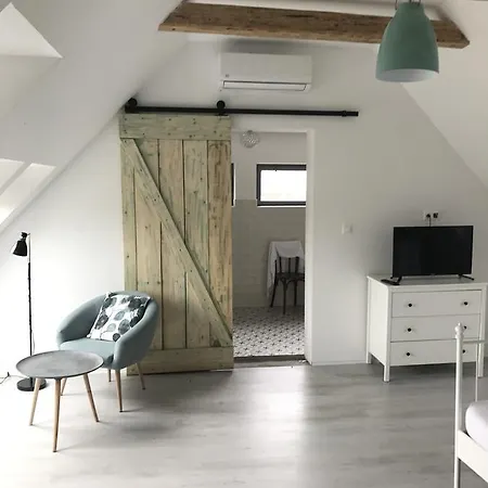 Fuegekert - Bed&wine Zánka