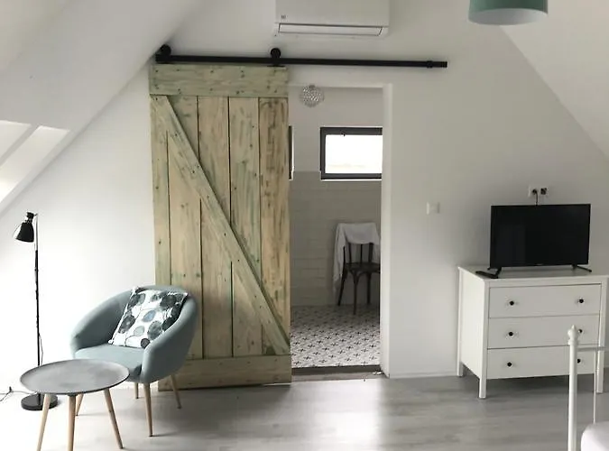 Fuegekert - Bed&wine Zánka